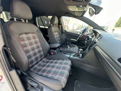 Volkswagen Golf GTI Performance 2.0 245 CV TSI DSG 5p. BMT (13)