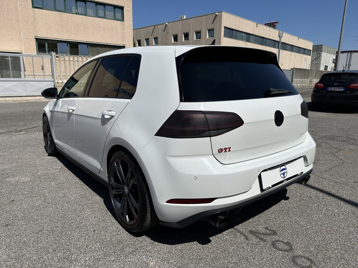 Volkswagen Golf GTI Performance 2.0 245 CV TSI DSG 5p. BMT (4)
