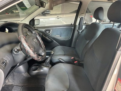Toyota Yaris 16V cat 5 porte Expo Clima (6)