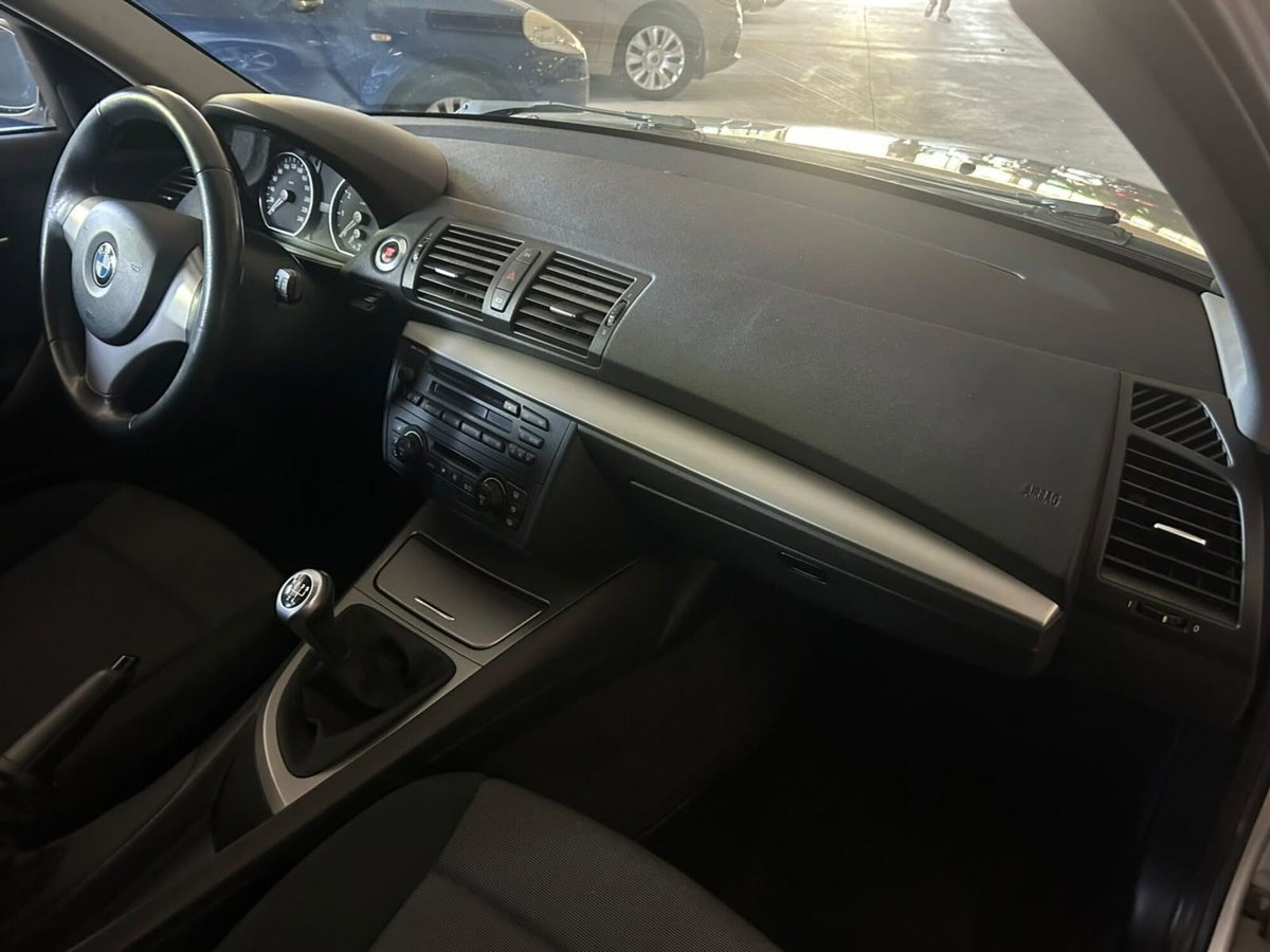 BMW Serie 1 116i cat 5 porte Eletta (12)