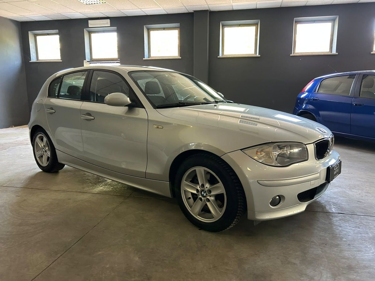 BMW Serie 1 116i cat 5 porte Eletta (3)