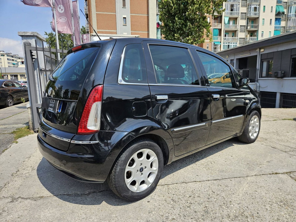 Lancia Musa 1.4 16V Platino (4)
