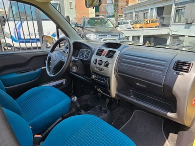 Opel Agila 1.0 12V Club (10)
