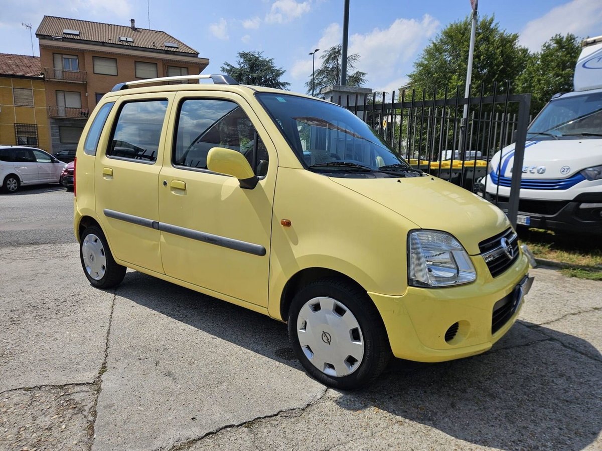 Opel Agila 1.0 12V Club (3)