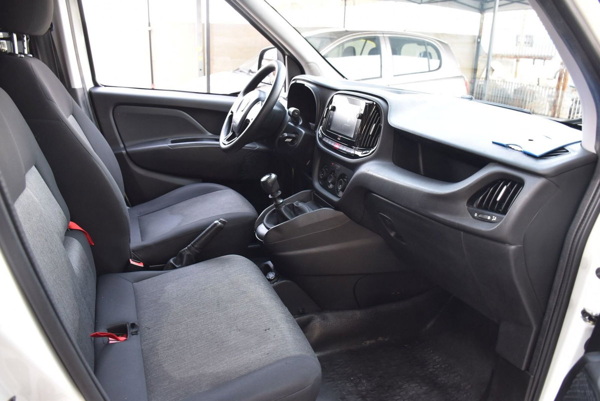 Fiat Doblò cargo combi N1 1.6 mjt 120cv CH1 Lounge S&S (13)