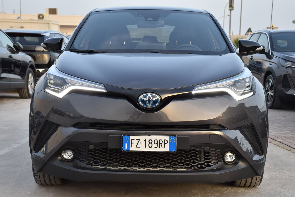 Toyota Toyota C-HR 1.8 Hybrid E-CVT Dynamic (2)