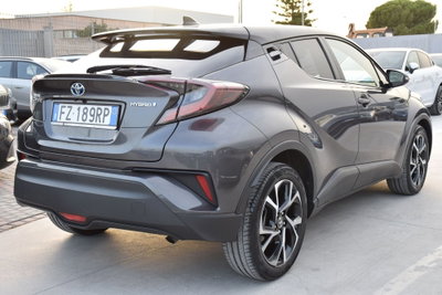 Toyota Toyota C-HR 1.8 Hybrid E-CVT Dynamic (4)