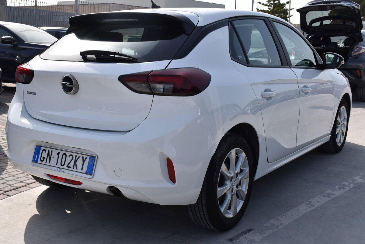 Opel Corsa 1.5 D 100 CV Edition (4)