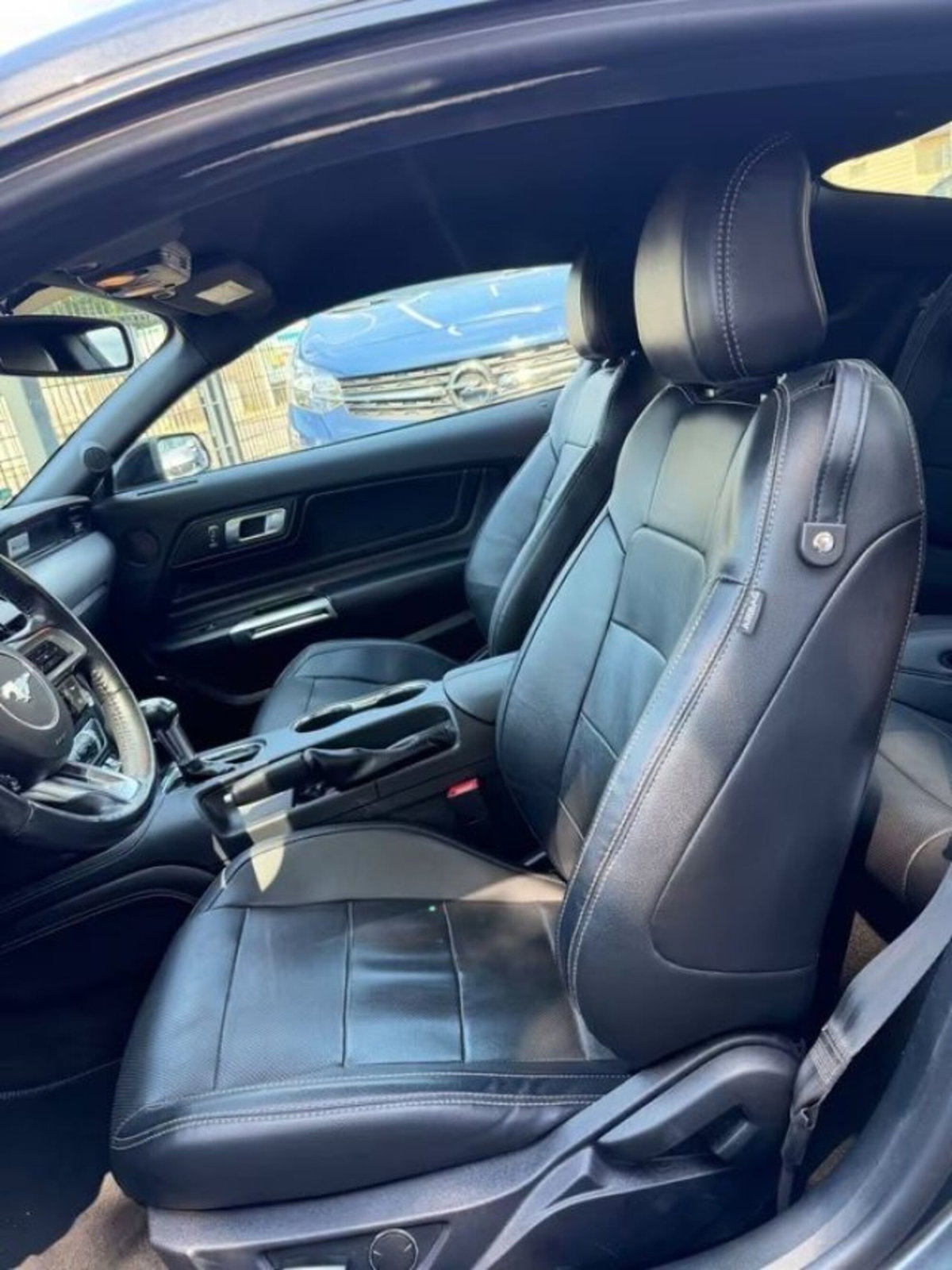 Ford Mustang Coupé Fastback 2.3 EcoBoost (15)