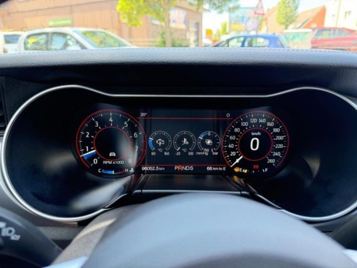 Ford Mustang Coupé Fastback 2.3 EcoBoost (18)