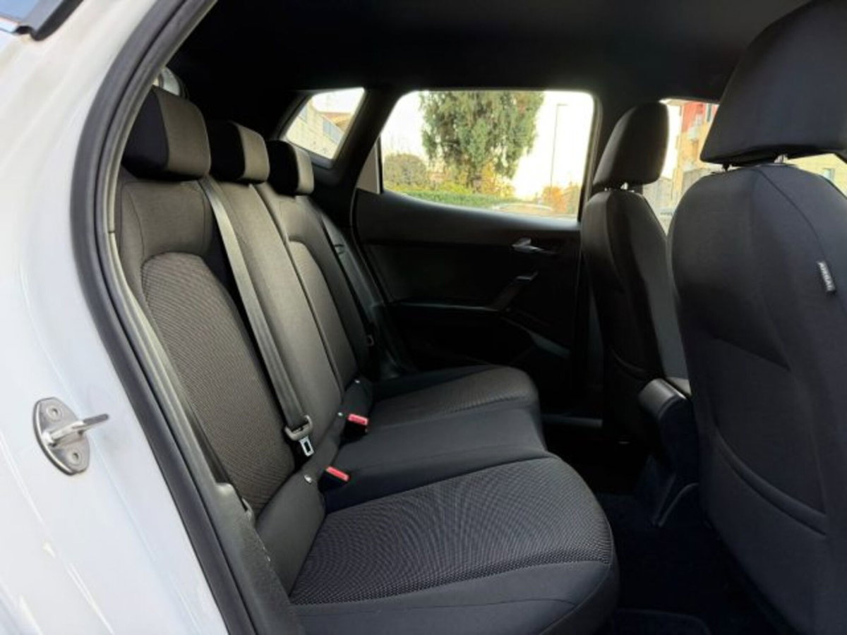 SEAT Arona 1.0 EcoTSI XCELLENCE (11)