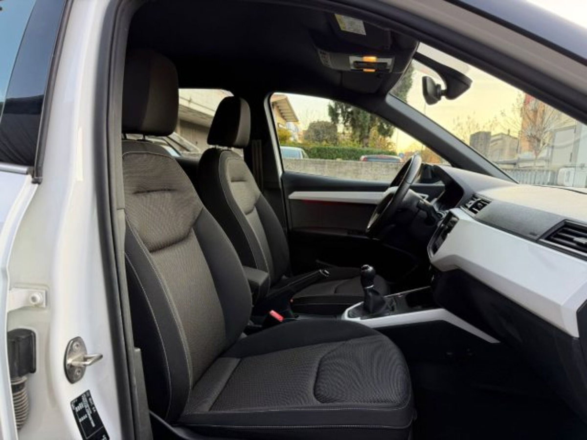 SEAT Arona 1.0 EcoTSI XCELLENCE (12)