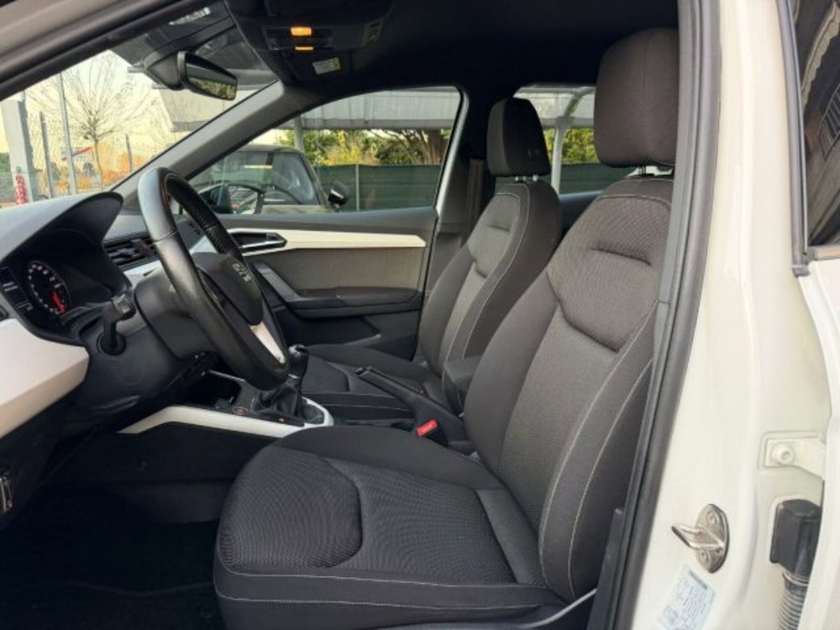SEAT Arona 1.0 EcoTSI XCELLENCE (9)