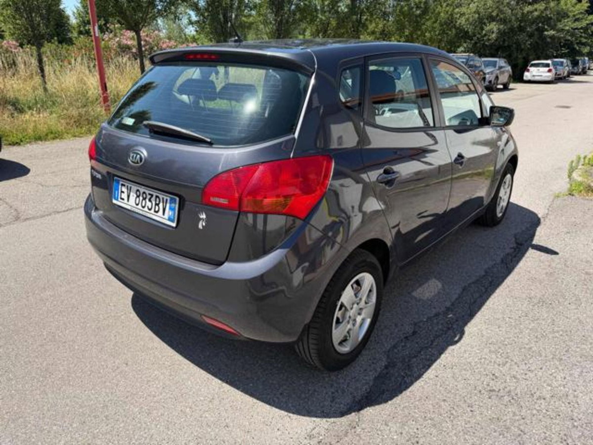 Kia Venga 1.4 CVVT Cool (5)