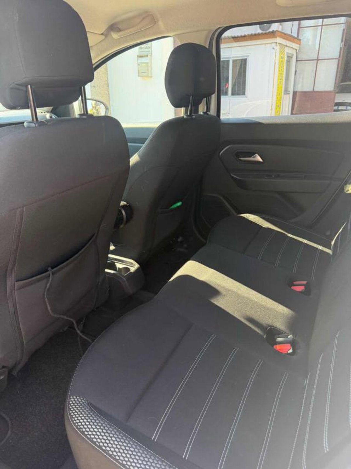 Dacia Duster 1.0 TCe 100 CV ECO-G 4x2 Prestige (11)