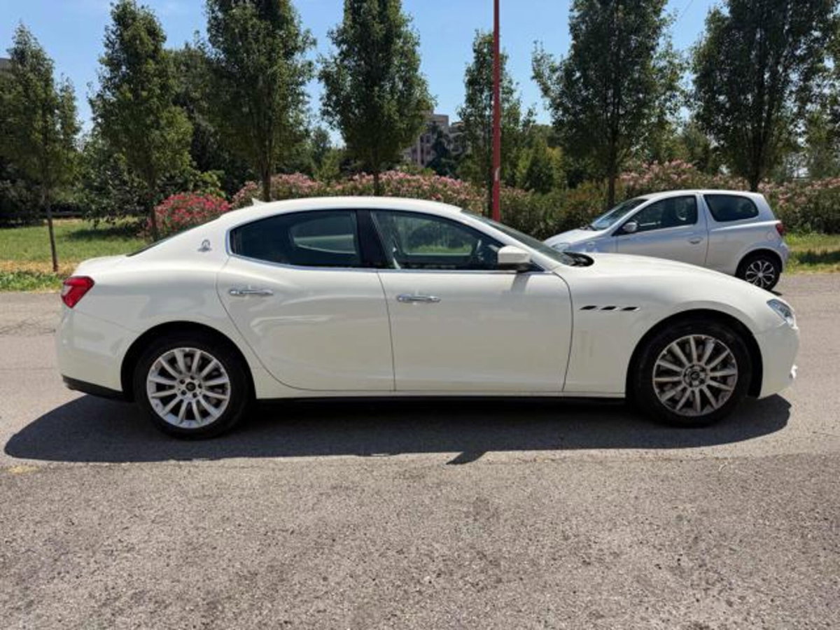 Maserati Ghibli Ghibli V6 Diesel (6)