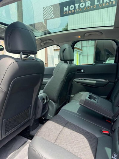 Peugeot 3008 1.6 HDi 115CV Allure (11)