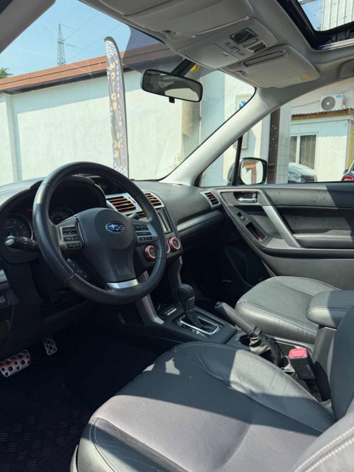 Subaru Forester 2.0i Lineartronic XT Navi (9)