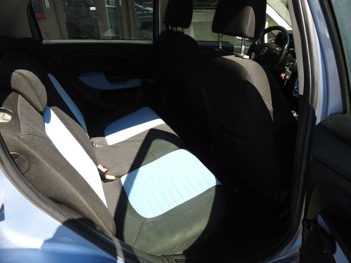 Fiat Grande Punto 1.2 5 porte Dynamic (10)