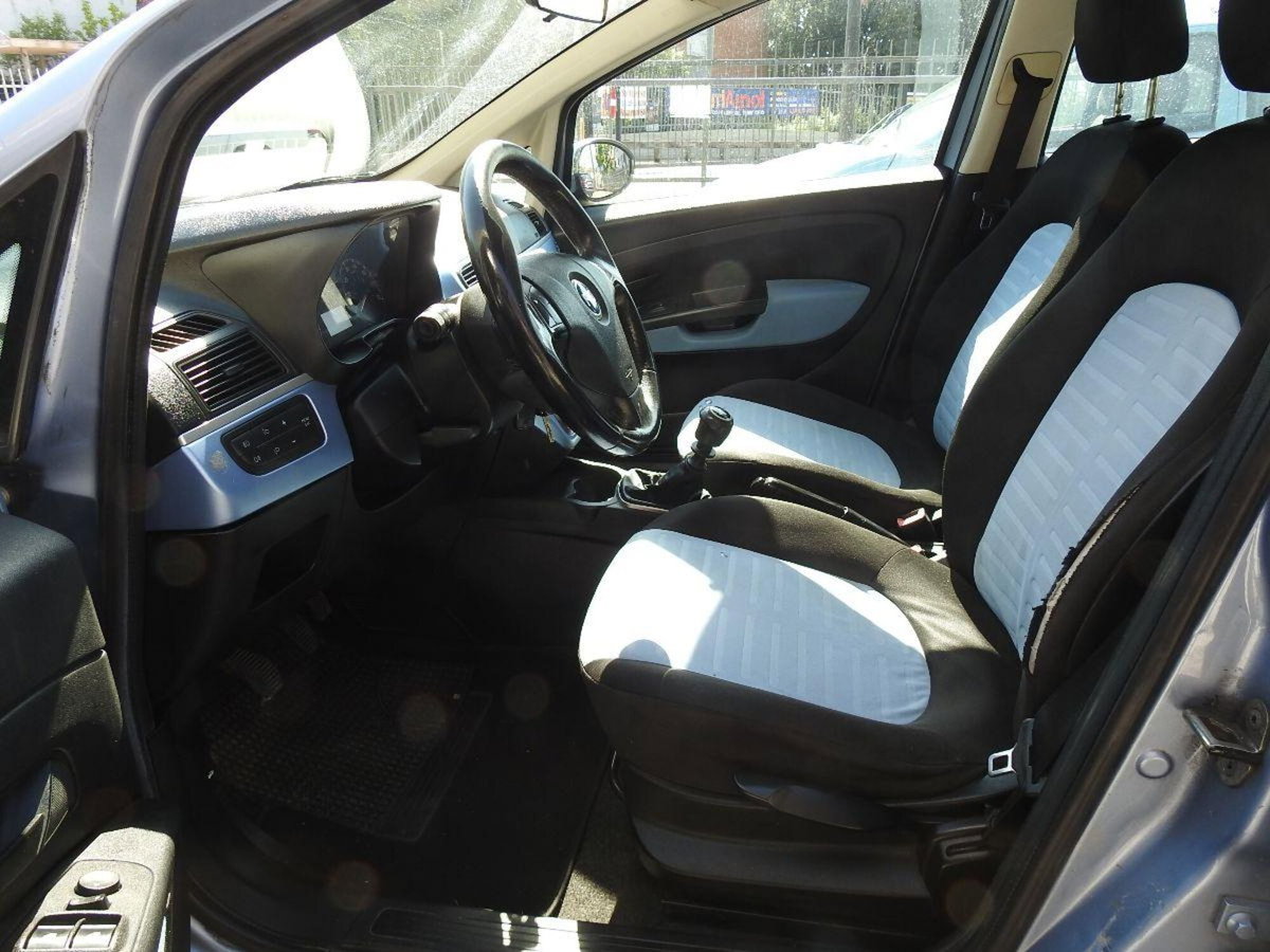 Fiat Grande Punto 1.2 5 porte Dynamic (15)