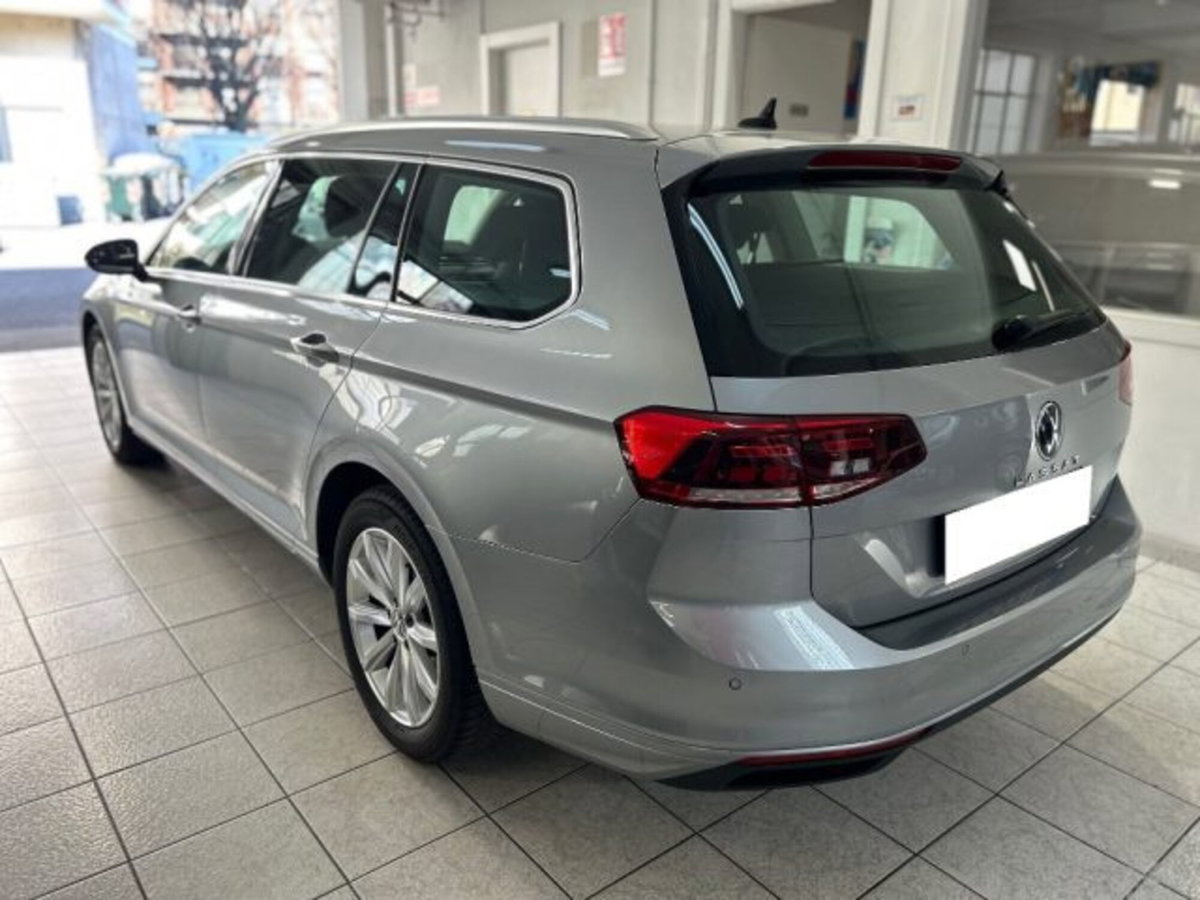 Volkswagen Passat Variant 2.0 TDI SCR EVO DSG Business (4)