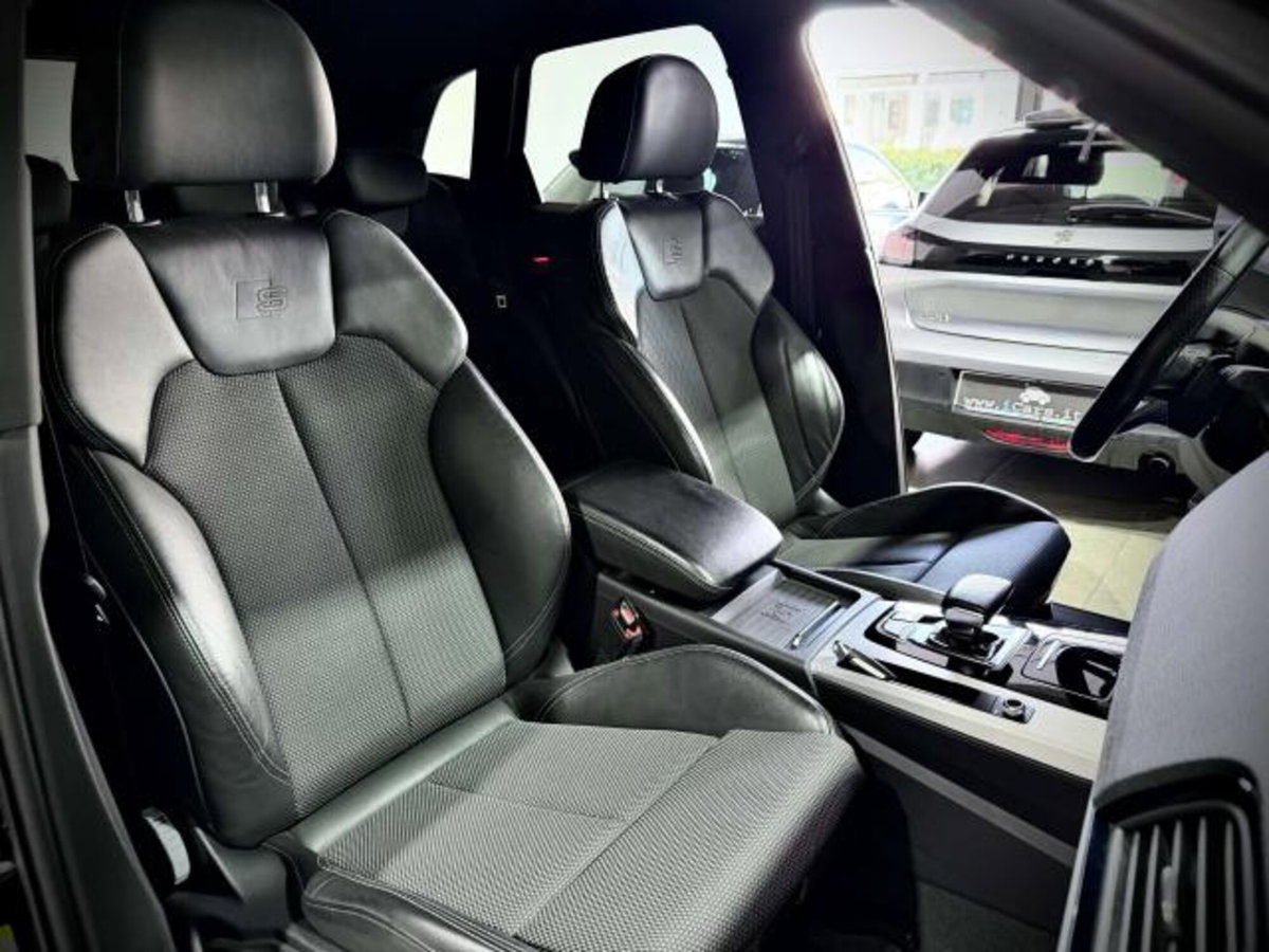 Audi Q5 40 2.0 tdi mhev 12V Identity Black quattro s-tronic (13)