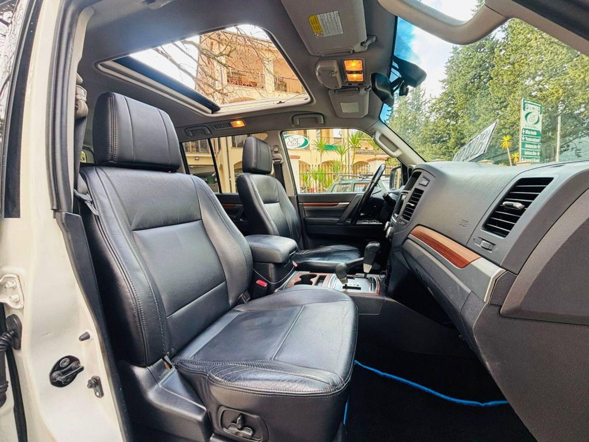 Mitsubishi Pajero 3.2 DI-D 16V aut. 5p. Instyle DPF (15)