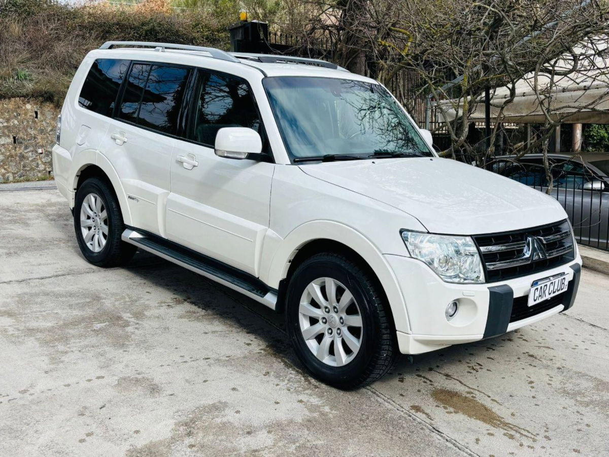 Mitsubishi Pajero 3.2 DI-D 16V aut. 5p. Instyle DPF (3)