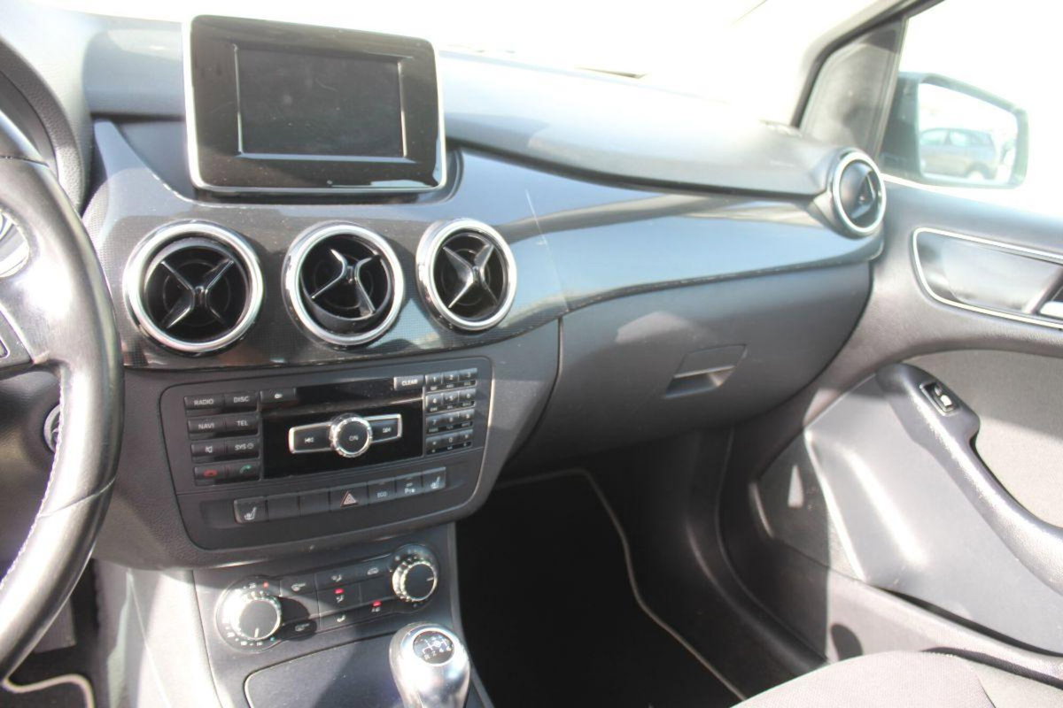 Mercedes-Benz Classe B 180 CDI Premium (11)