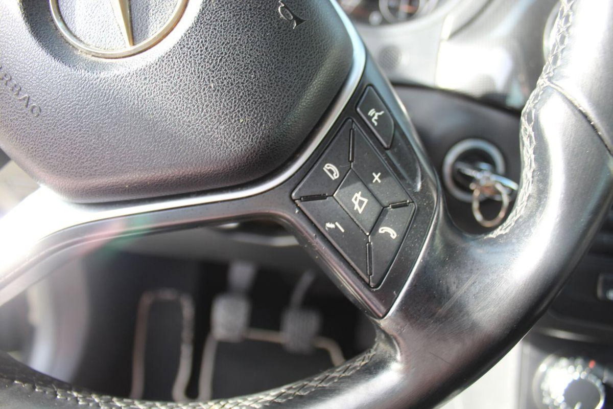 Mercedes-Benz Classe B 180 CDI Premium (13)