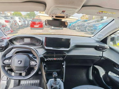 Peugeot 208 1.2 puretech Active s&s 100cv (14)