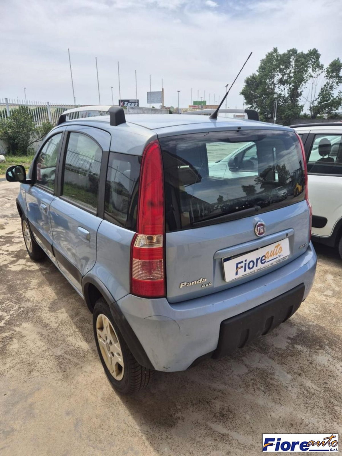 Fiat Panda 1.3 MJT 16V DPF 4x4 Climbing (7)