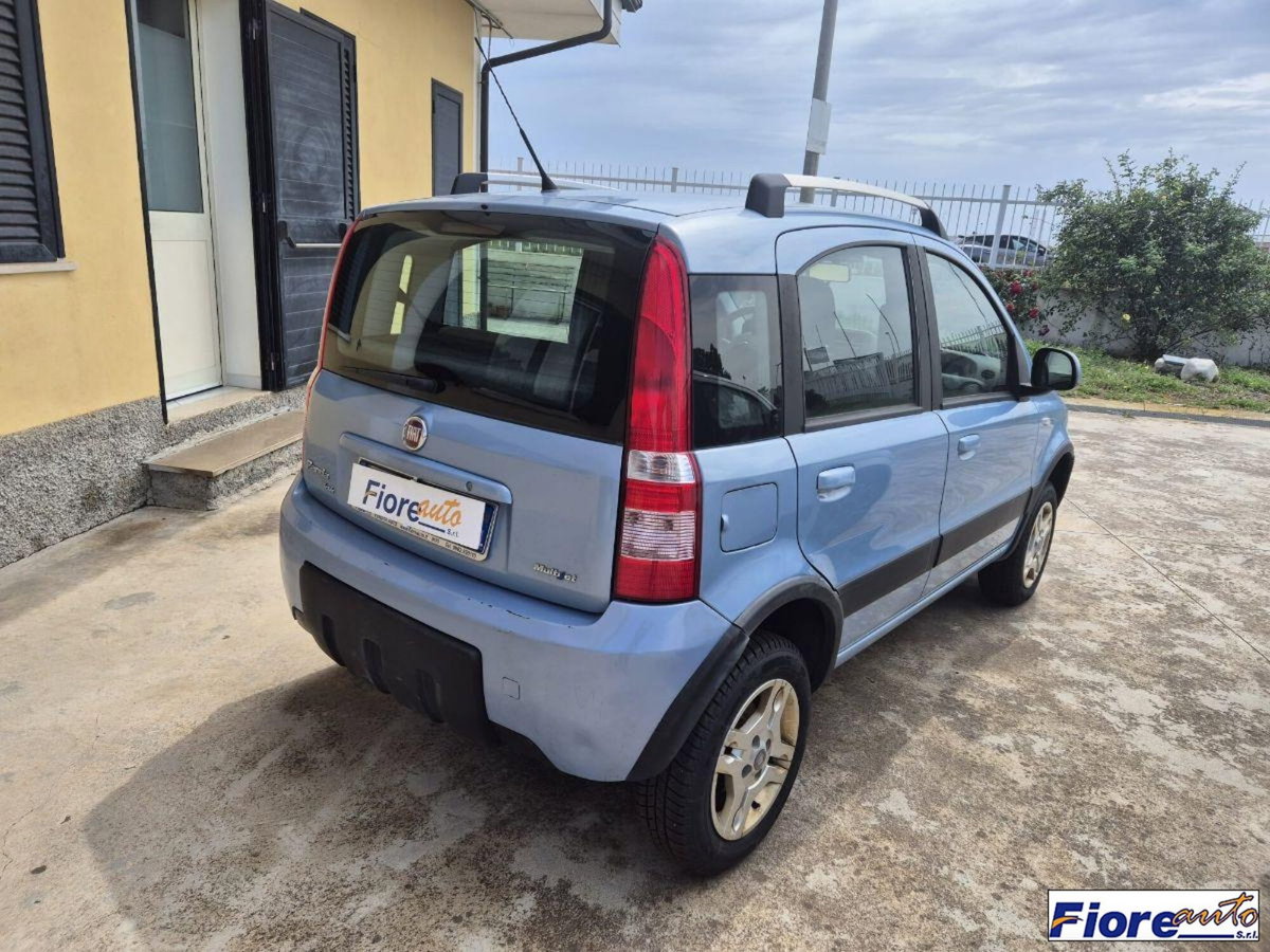 Fiat Panda 1.3 MJT 16V DPF 4x4 Climbing (9)