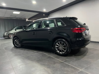 Audi A3 Sportback 1.6 TDI Business (4)
