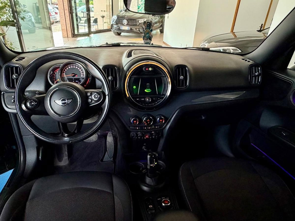 MINI Mini Countryman 2.0 Cooper D Hype Countryman (10)