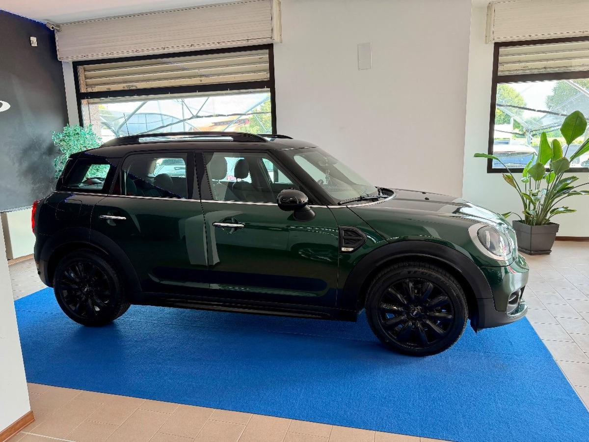 MINI Mini Countryman 2.0 Cooper D Hype Countryman (4)