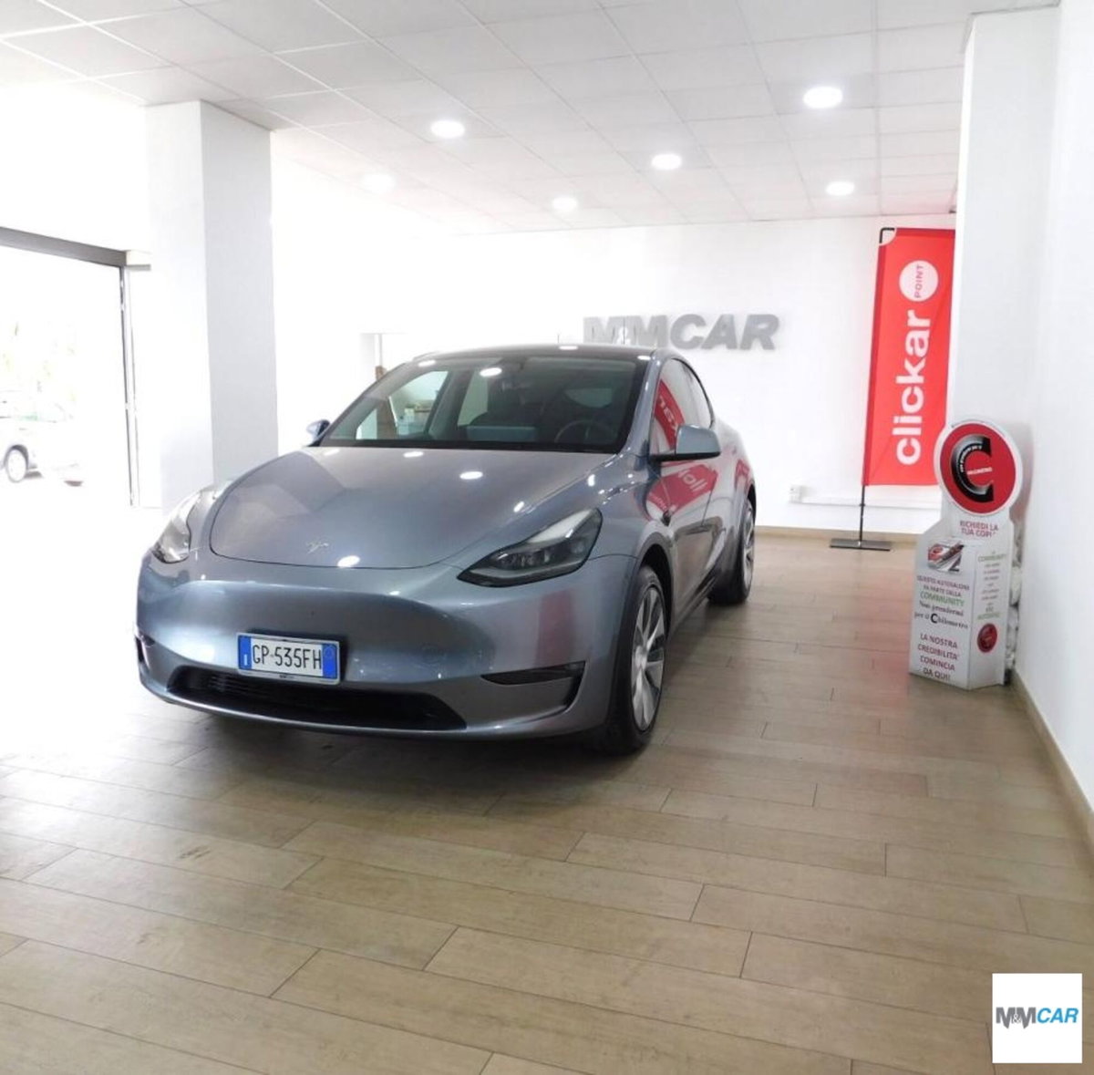 Tesla Model Y Long Range awd (2)