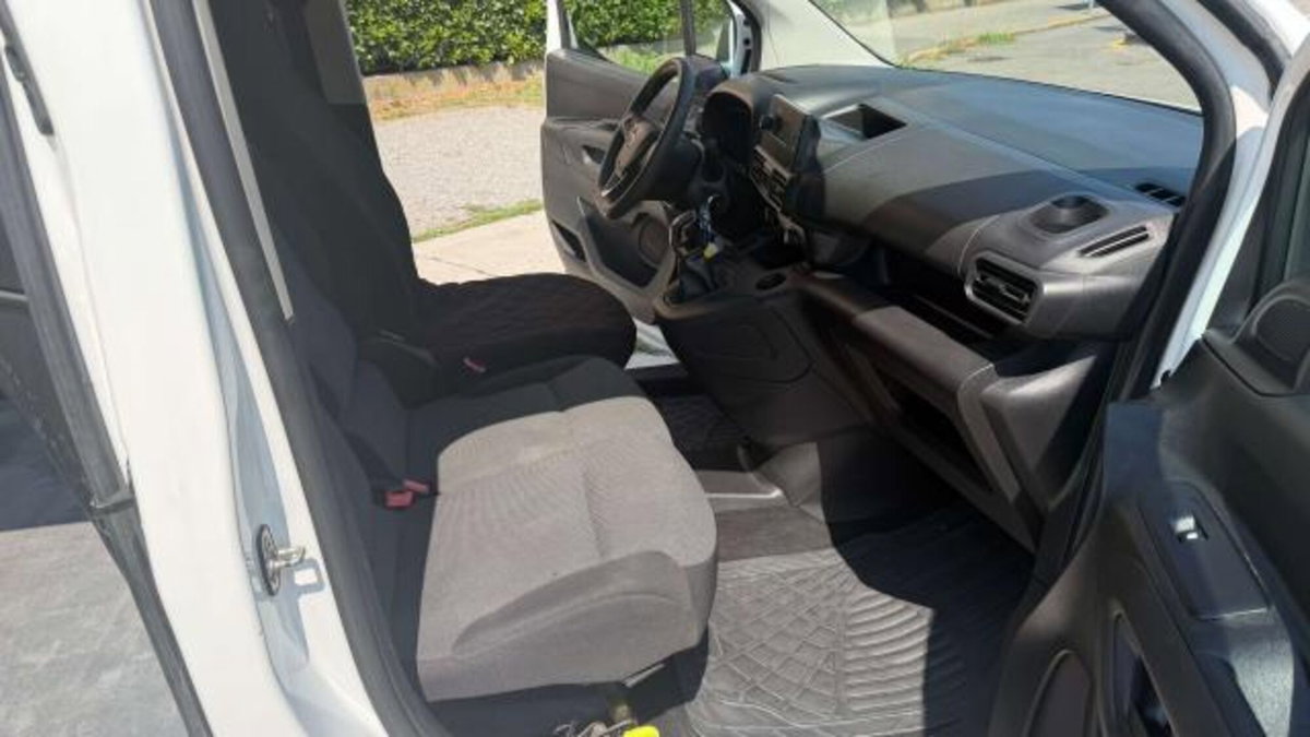 Opel Combo Furgone cargo L2H1 d.cab mobile 1.5d 100cv S&S mt6 (12)