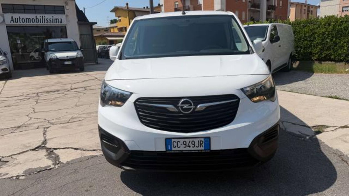 Opel Combo Furgone cargo L2H1 d.cab mobile 1.5d 100cv S&S mt6 (2)