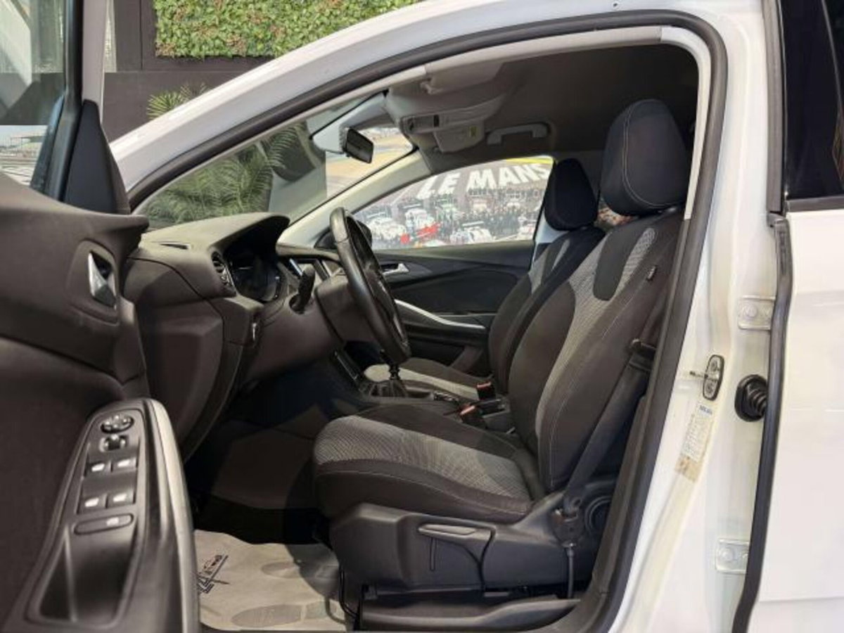 Opel Grandland X 1.6 diesel Ecotec Start&Stop Ultimate (9)