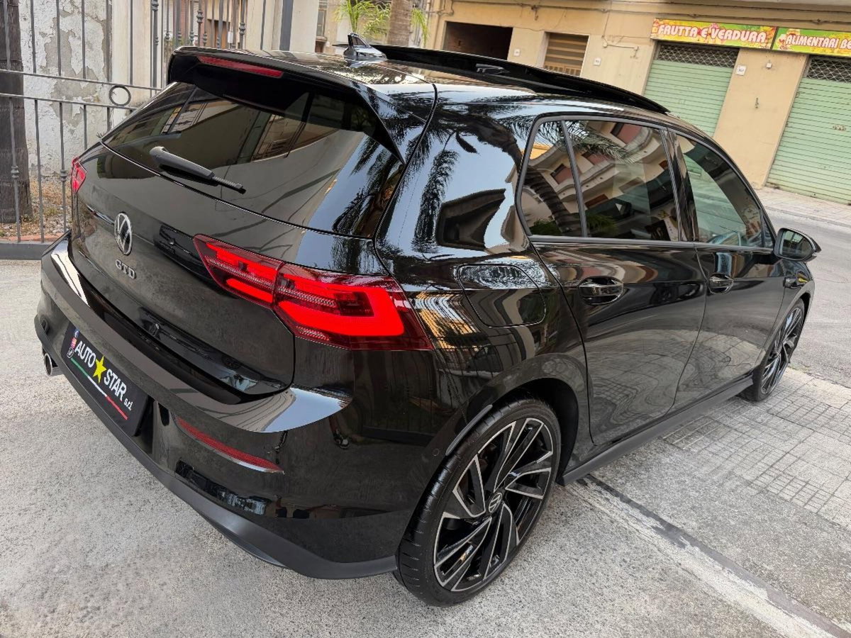Volkswagen Golf 2.0 TDI GTD DSG (8)