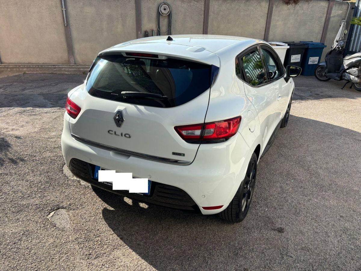 Renault Clio 1.5 dCi 8V 90CV Start&Stop 5 porte Duel (5)