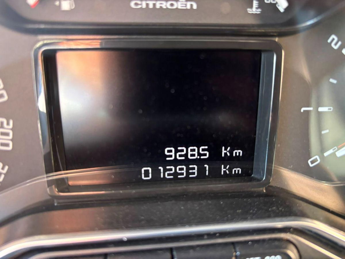 Citroen C3 Aircross BlueHDi 110 S&S Shine Pack (9)