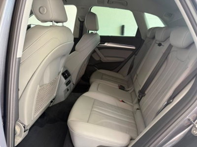 Audi Q5 40 TDI 204 CV quattro S tronic S line plus (11)