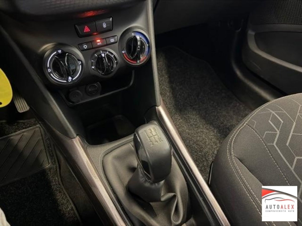 Peugeot 2008 VTi 82CV Allure (12)