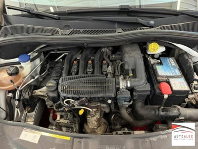 Peugeot 2008 VTi 82CV Allure (19)