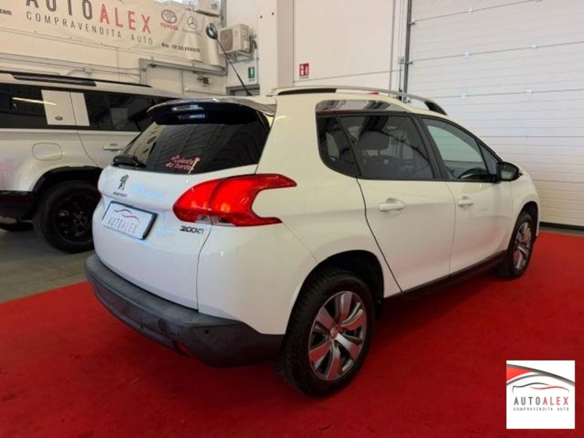 Peugeot 2008 VTi 82CV Allure (4)