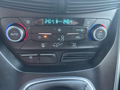 Ford Kuga 1.5 TDCI 120 CV S&S 2WD Titanium (18)