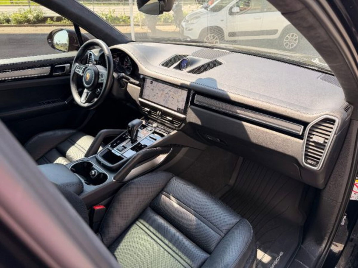 Porsche Cayenne 4.0 V8 Turbo (14)