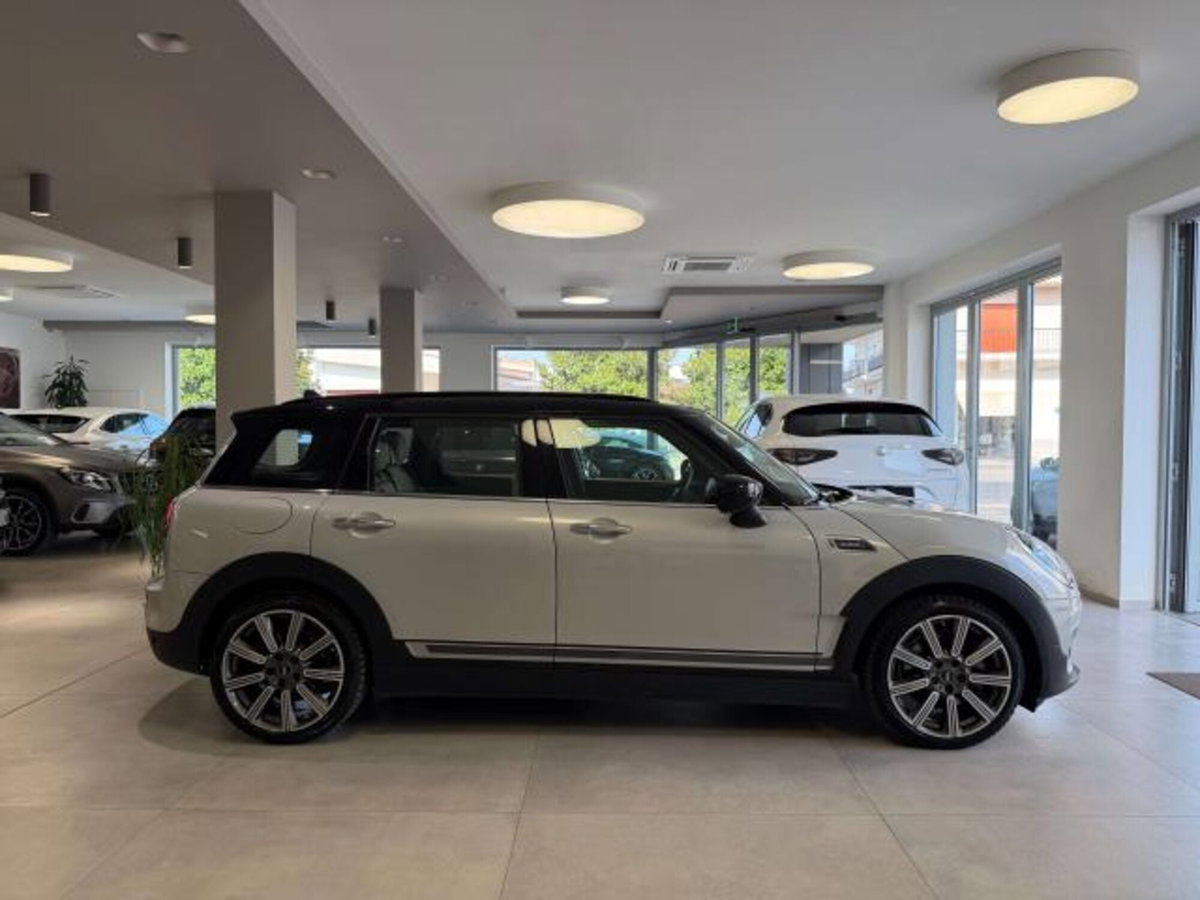 MINI Mini Clubman Clubman 2.0 Cooper D Mayfair Edition auto (4)